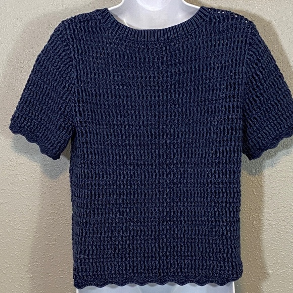 🆕 GAP Navy Blue Open-Knit Short Sleeve Sweater Top with Scalloped Hem– Size S - Picture 7 of 10